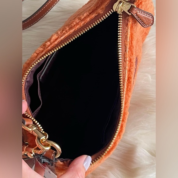 CE557 - Coach Teri Shoulder Bag with Coach Motif - Picture 9 of 14